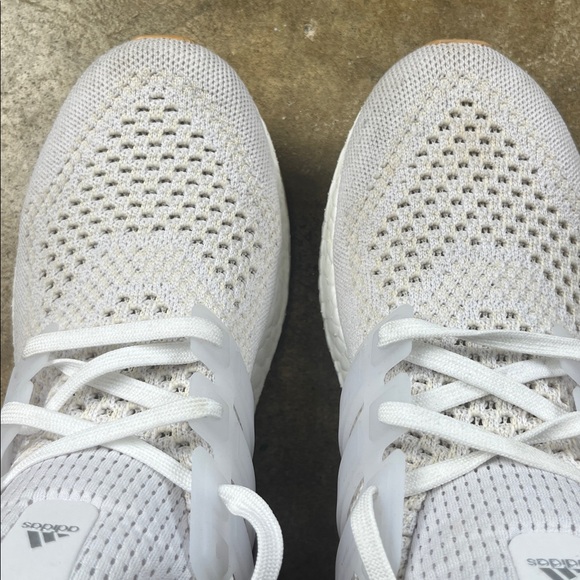 Adidas white ultraboost 1.0 with gum soles
Size: 7.5 - Picture 7 of 13